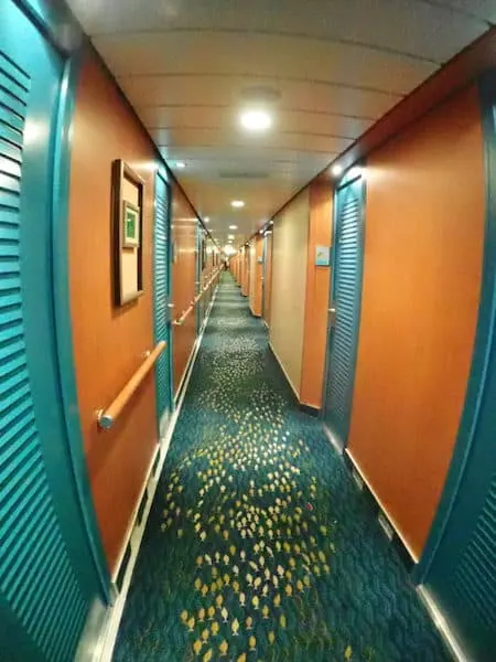 Norwegian Pearl corridor with the fish carpet