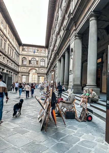 uffizi courtyard