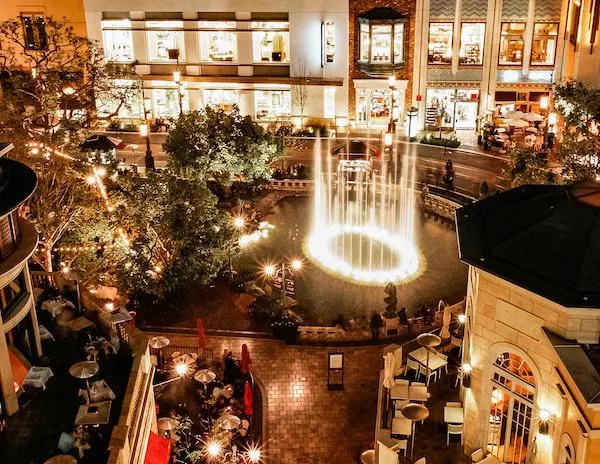 water fountain at the grove