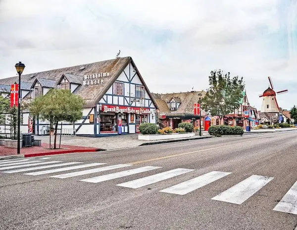 crosswalk to danish bakery in old town