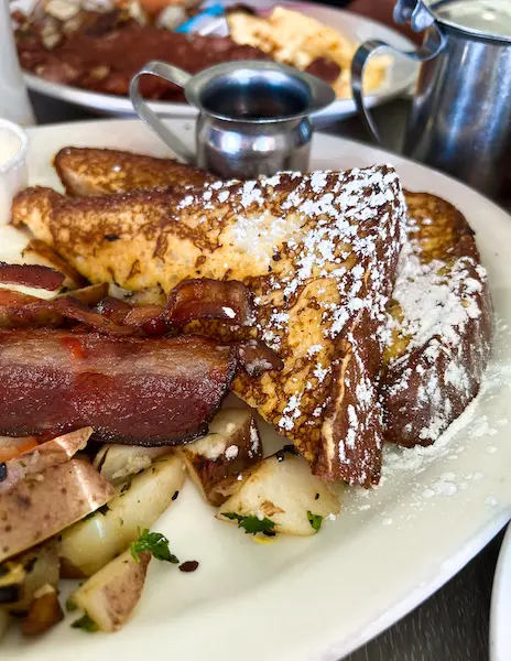 french toast and bacon 