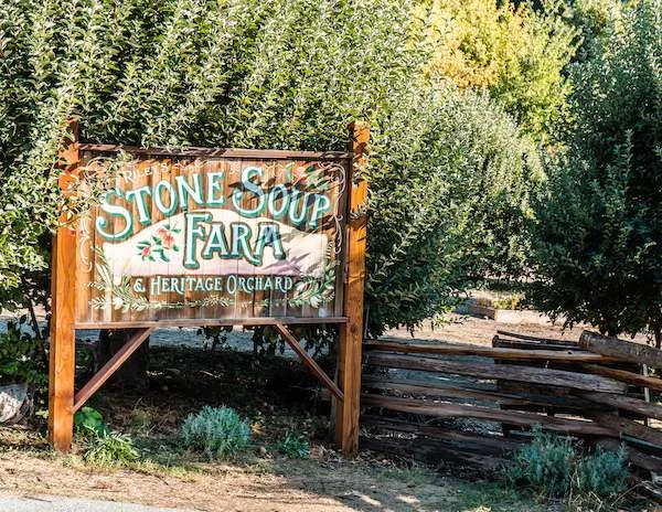 stone soup farm sign in oak glen