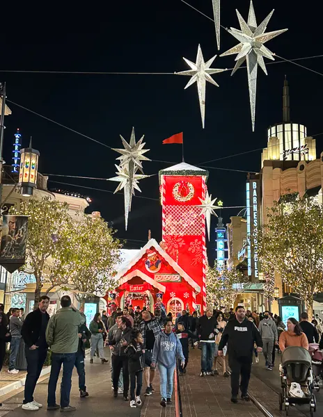 santas work shop at the grove