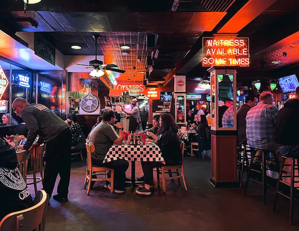 inside of acmes oyster house in new orleans