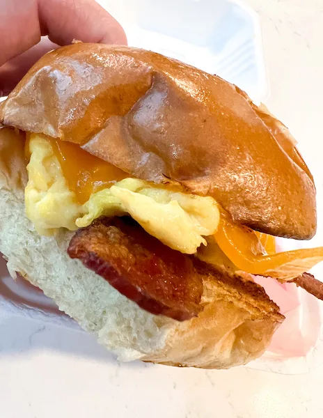 bacon, egg and cheese breakfast sandwich