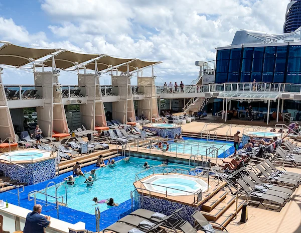 cruise pool deck