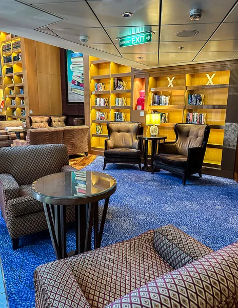 cruise ship library sitting area with books