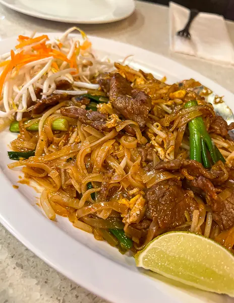 beef pad thai from janeijira thai