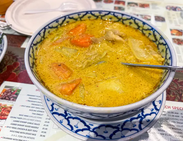 chicken yellow curry at president thai