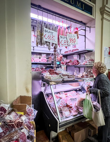 salumi and butcher shop at mercato albinelli