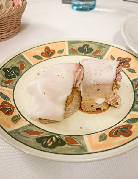 crostini al lardo