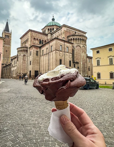 gelato shaped flower from k2 gelateria in parma italy