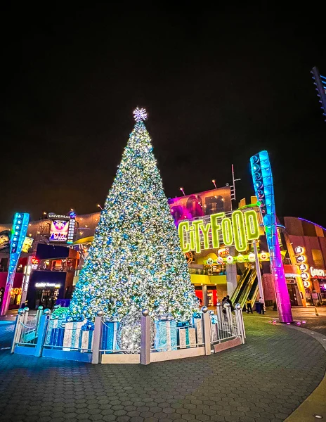 christmas tree at universal hollywood city walk