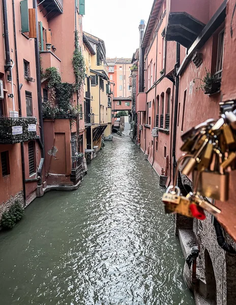 view of bologna canals through the little window via piella