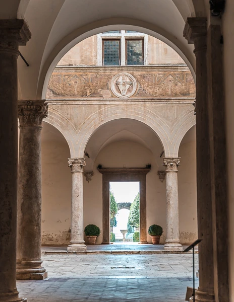 Entrance to Palazza Piccolomini