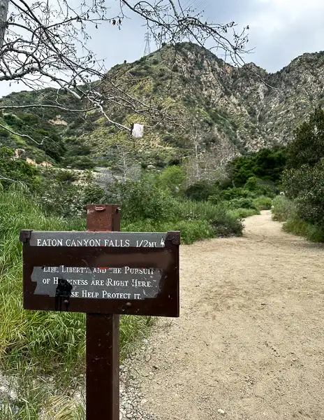 eaton canyon falls half mile sign