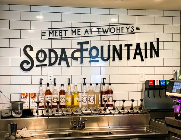 twoheys soda fountain in pasadena