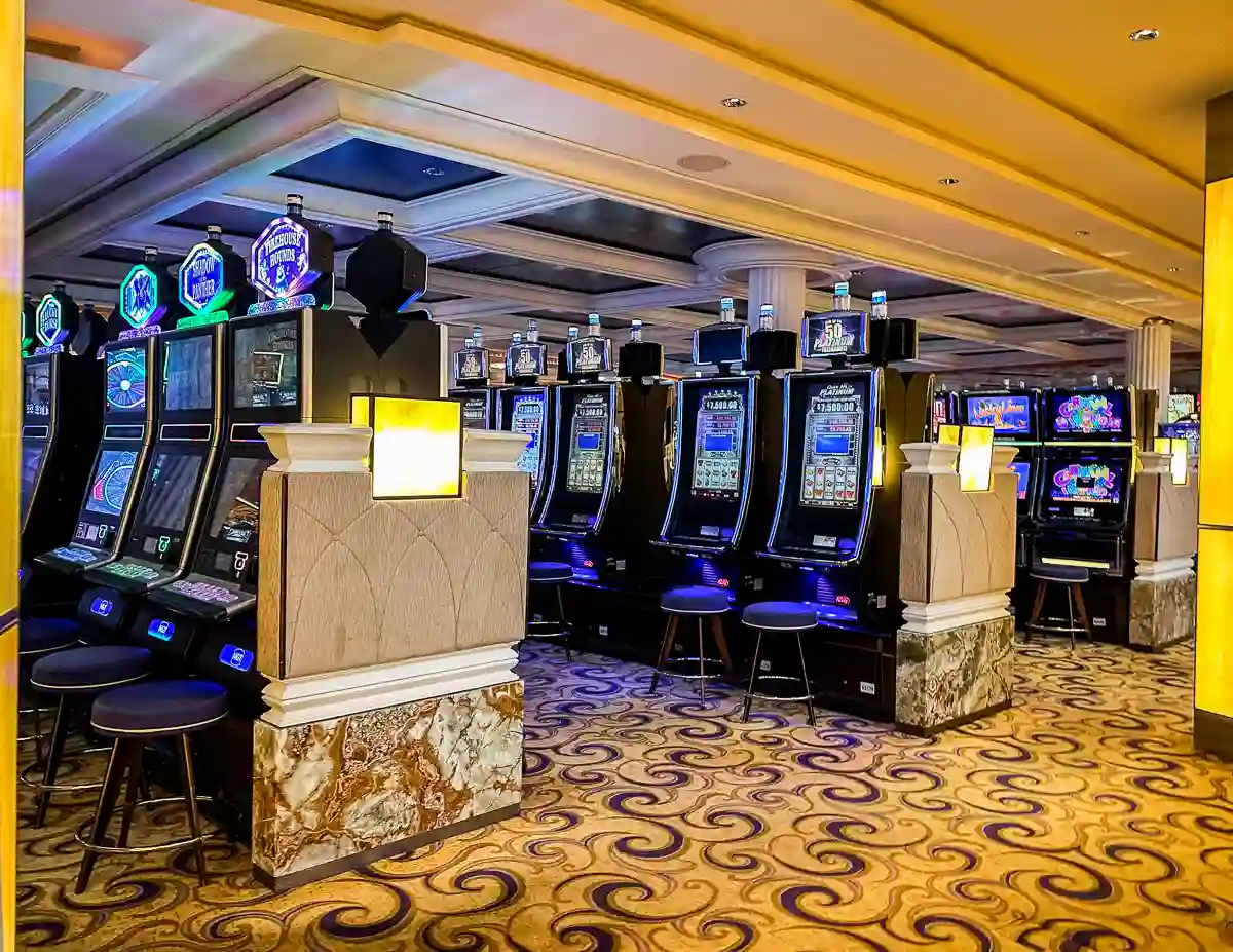 celebrity solstice casino area
