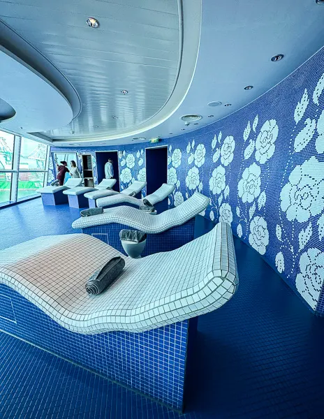celebrity solsetice heated chairs at the spa