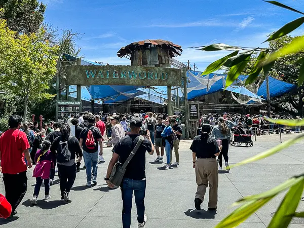 entering waterworld live show universal studios hollywood