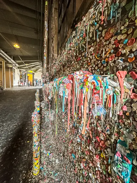the gum wall at pike place in seattle